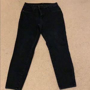 1822black denim jean